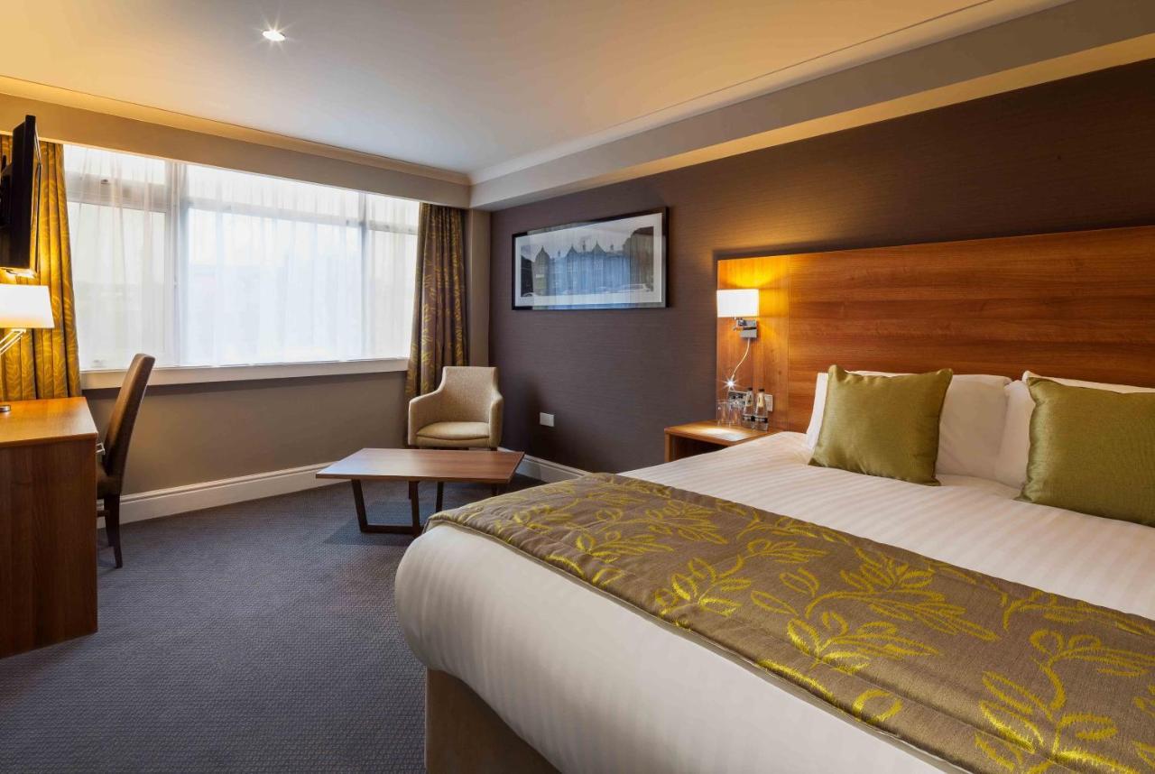 Best Western Manchester Altrincham Cresta Court Hotel Exterior foto