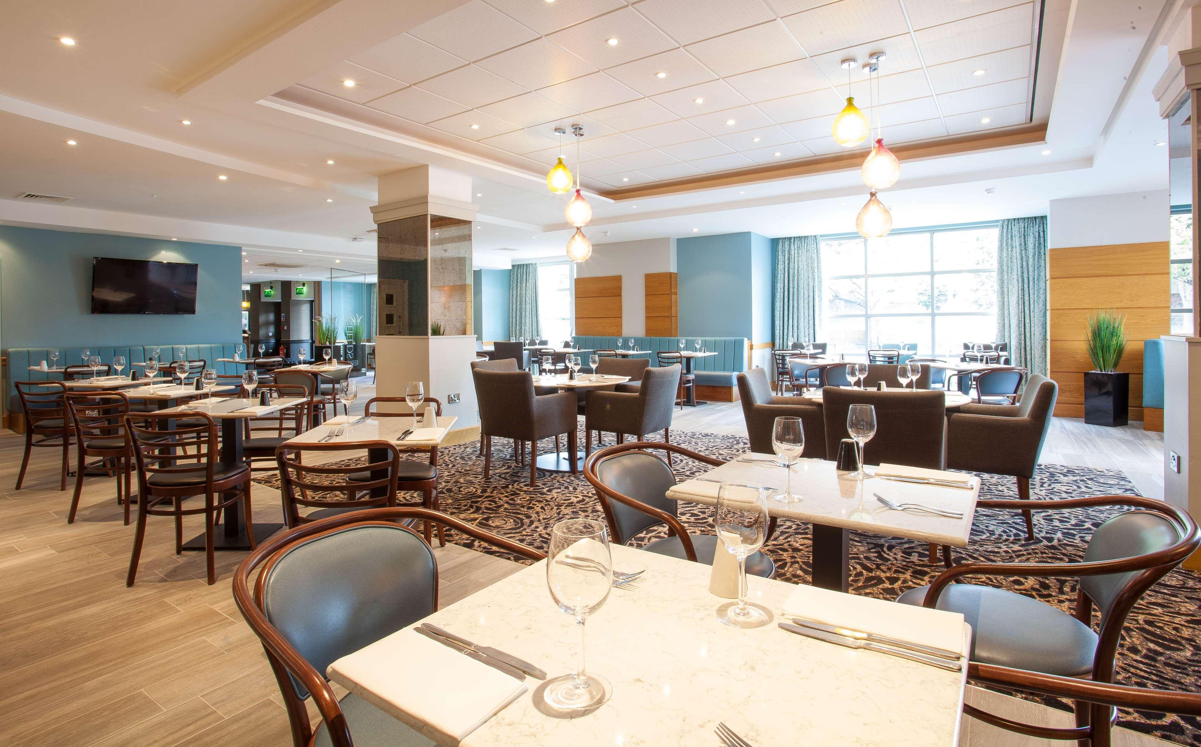 Best Western Manchester Altrincham Cresta Court Hotel Exterior foto