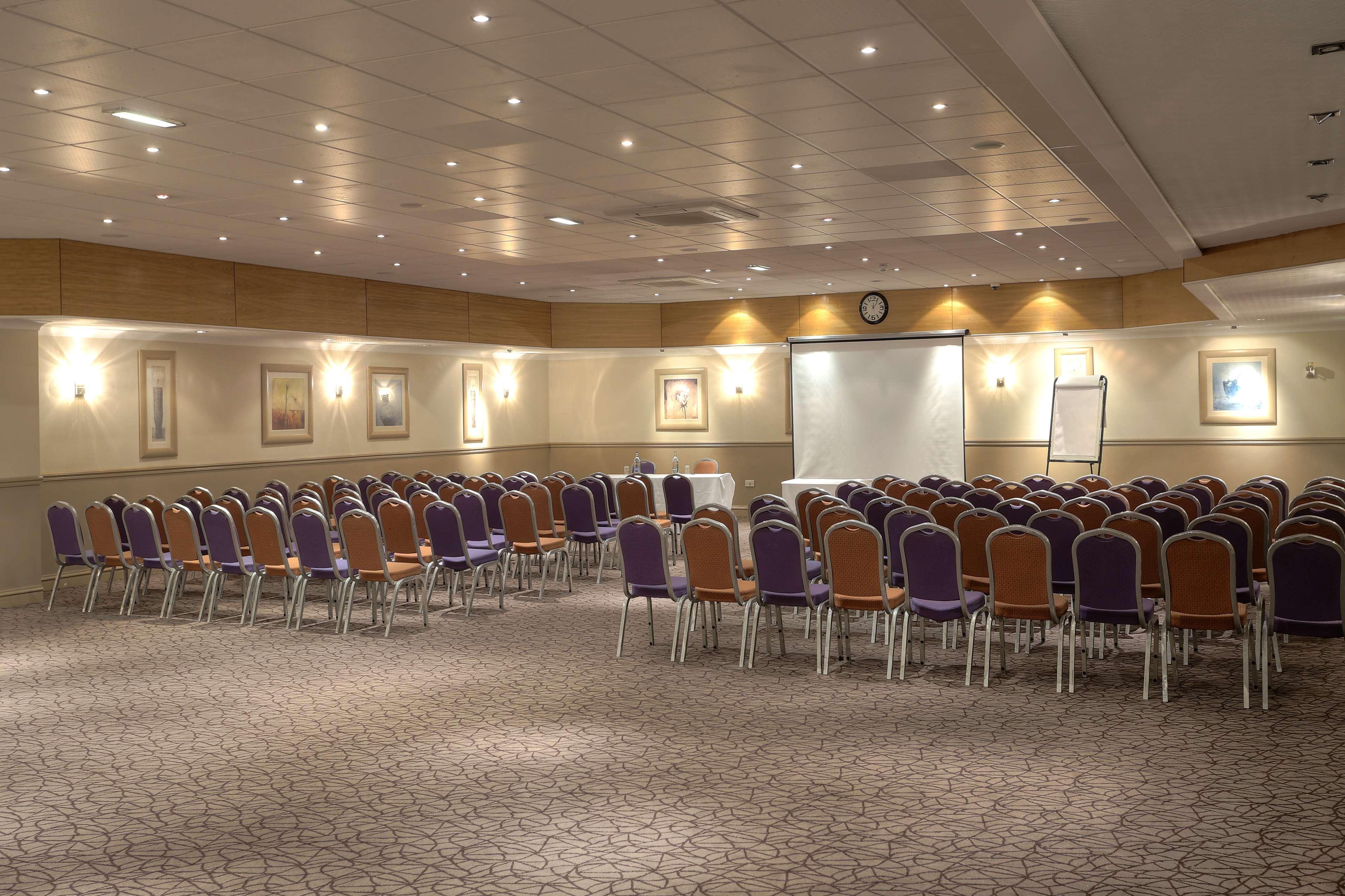 Best Western Manchester Altrincham Cresta Court Hotel Exterior foto