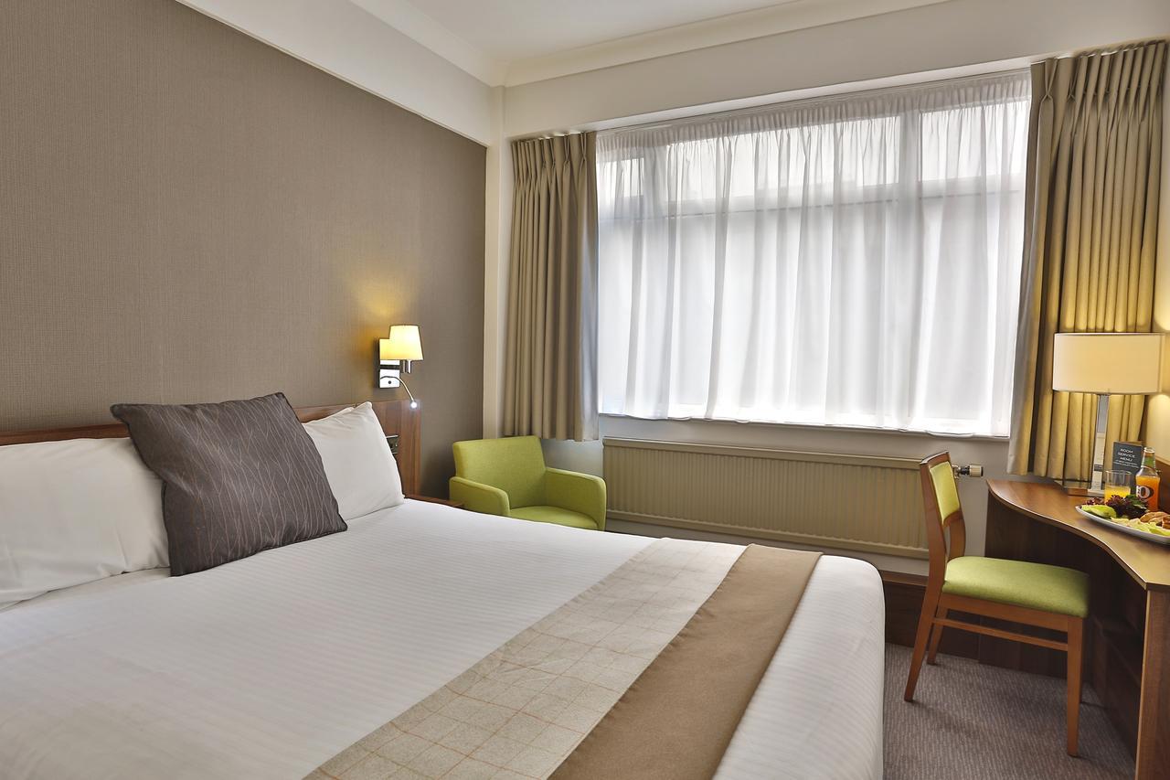 Best Western Manchester Altrincham Cresta Court Hotel Exterior foto